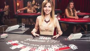 Antarmuka live dealer Evolution Gaming dengan video berkualitas HD dan tombol kontrol